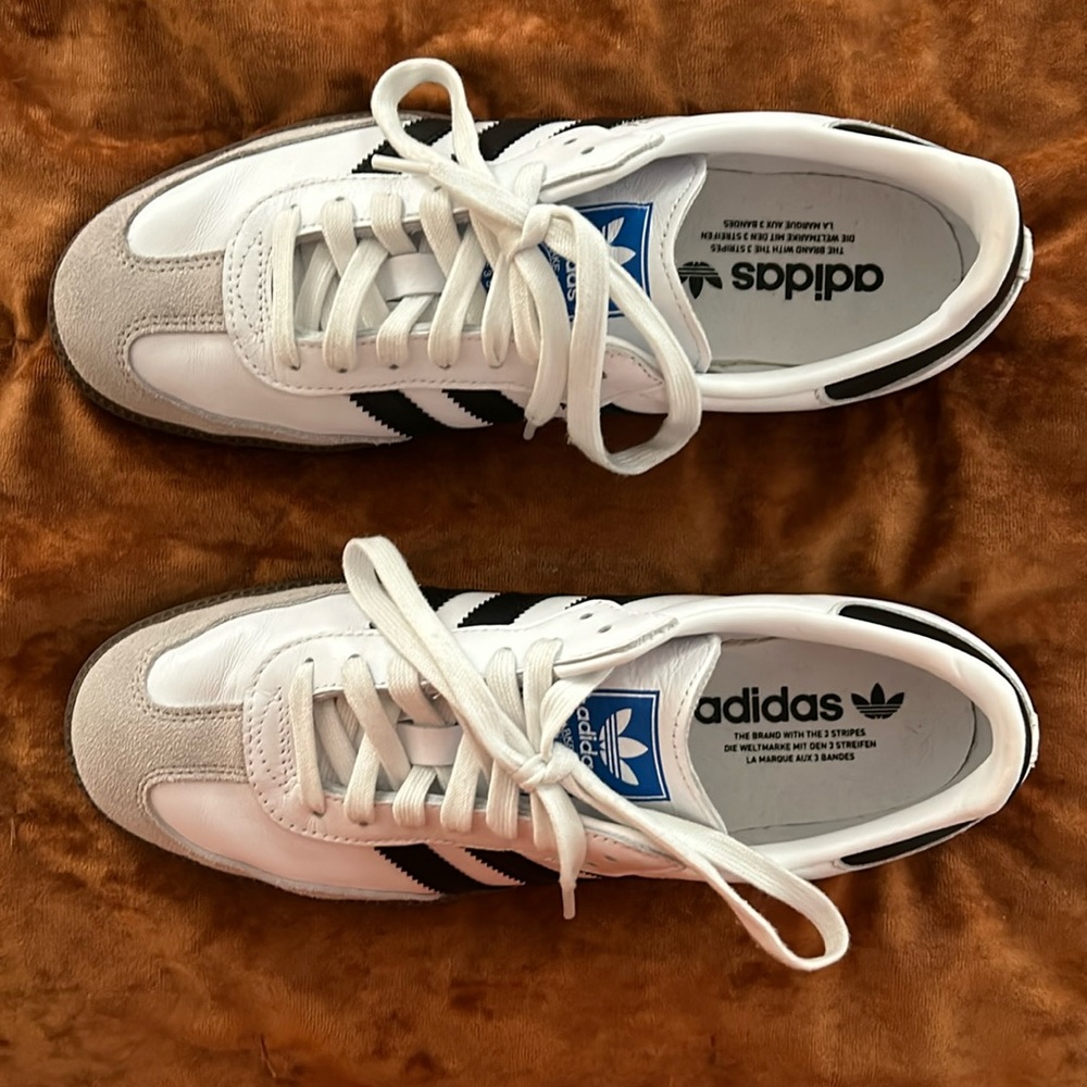 OG Adidas Sambas Women’s Size 9. Worn 3 times!